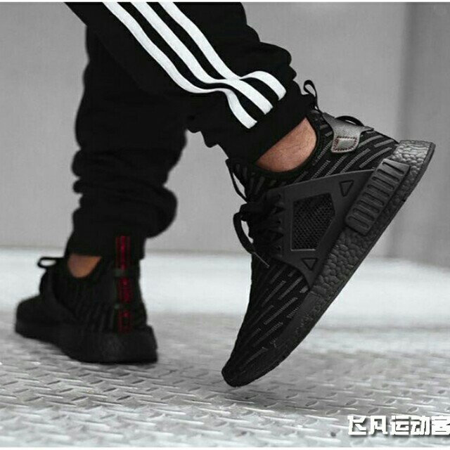 nmd xr1 triple black