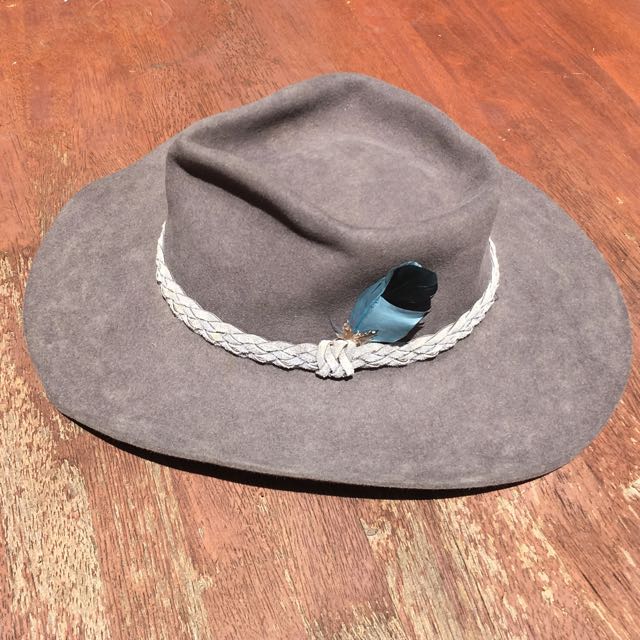 Akubra Down Under Felt Hat size 56 Men s Fashion Accessories on Carousell