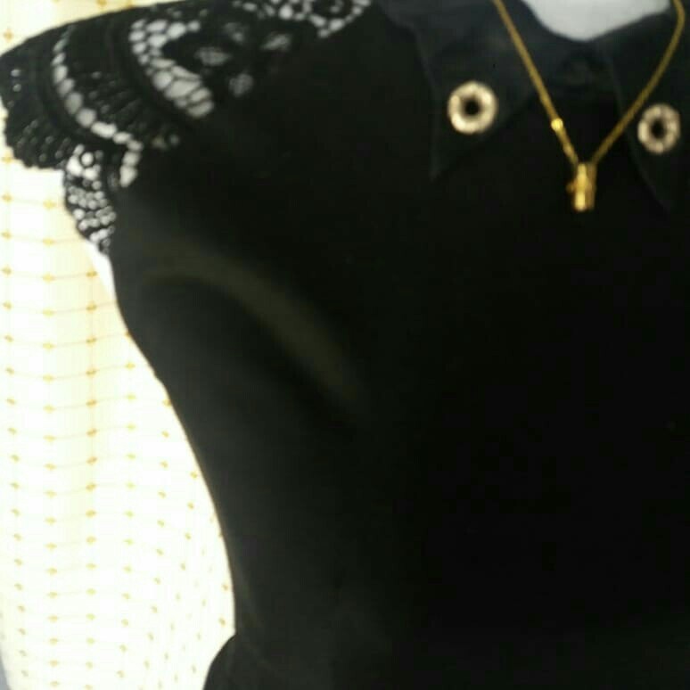 black stretchy korean dress (Category: Other Bottoms) located in Cavite. Submitted by prettyfabpreloved (Listing ID 159045803, Image 3). Description: black formal stretchy korean style dress twice used only no flaws and in very good used condition. ⛔manage expectation these are all preloved not brandnew.