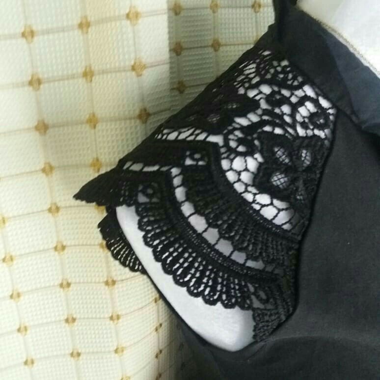 black stretchy korean dress (Category: Other Bottoms) located in Cavite. Submitted by prettyfabpreloved (Listing ID 159045803, Image 2). Description: black formal stretchy korean style dress twice used only no flaws and in very good used condition. ⛔manage expectation these are all preloved not brandnew.