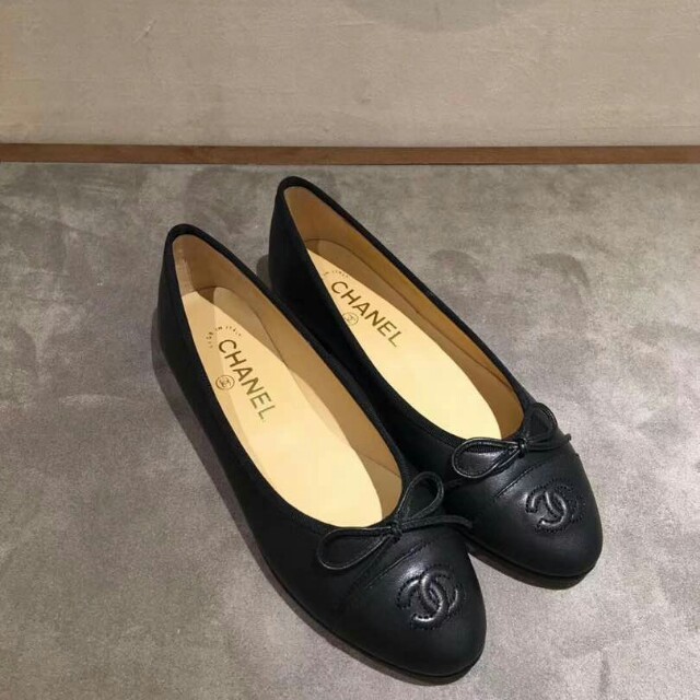 Chanel Flats, Luxury, Apparel on Carousell