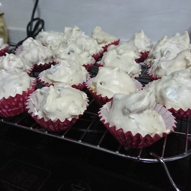 Chocolate Chip Cornflake Meringue Cookies, Food & Drinks, Homemade