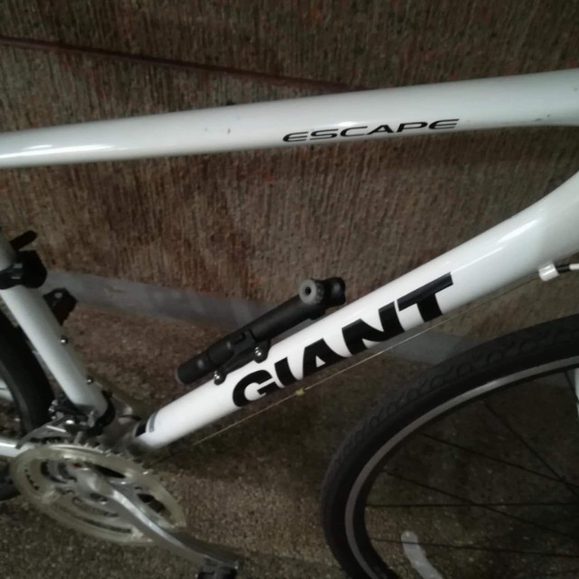 giant escape r3 price