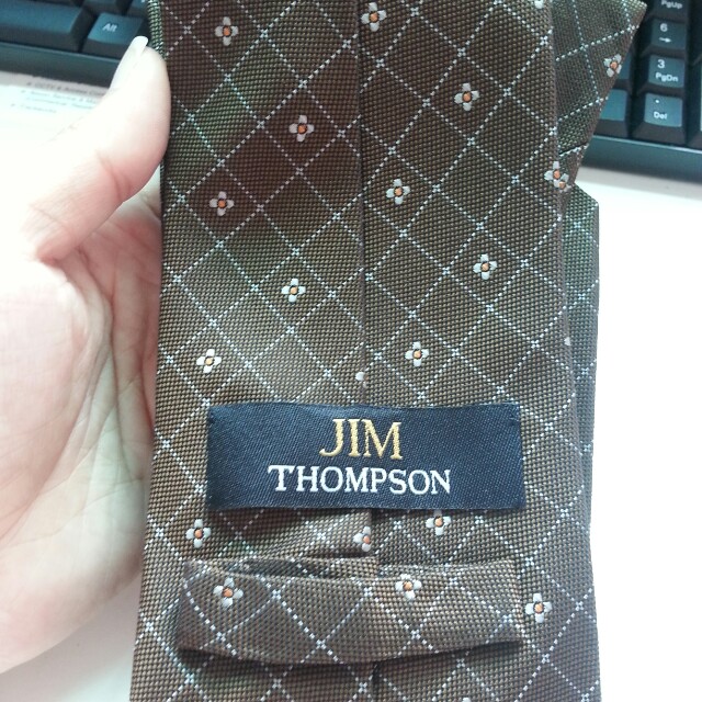Jim Thompson Men Tie (Category: Shirts) located in Singapore. Submitted by angelinewong (Listing ID 159003177, Image 2). Description: Brand new Jim Thompson Self collect at river valley road Mon to Fri 10am to 4pm Otherwise top up for postage or courier service.