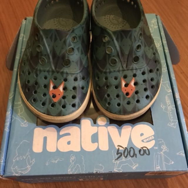 native shoes size c6