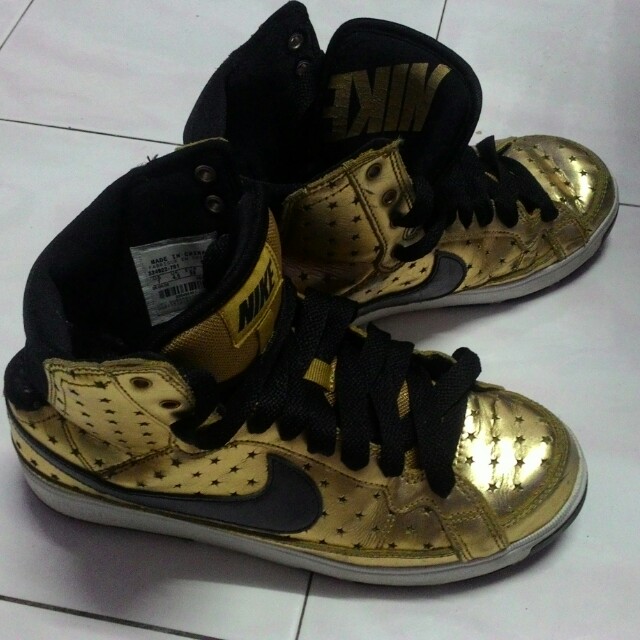 Nike air troupe mid shop