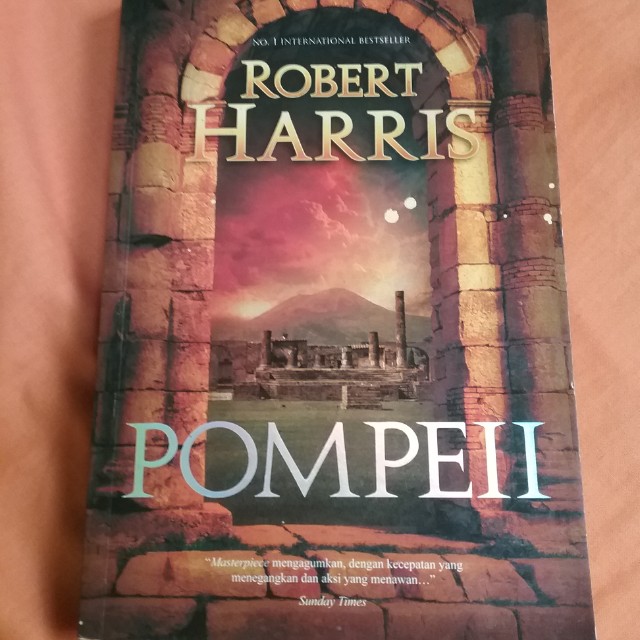 Novel Fiksi Pompeii Karya Robert Harris Books Stationery Books