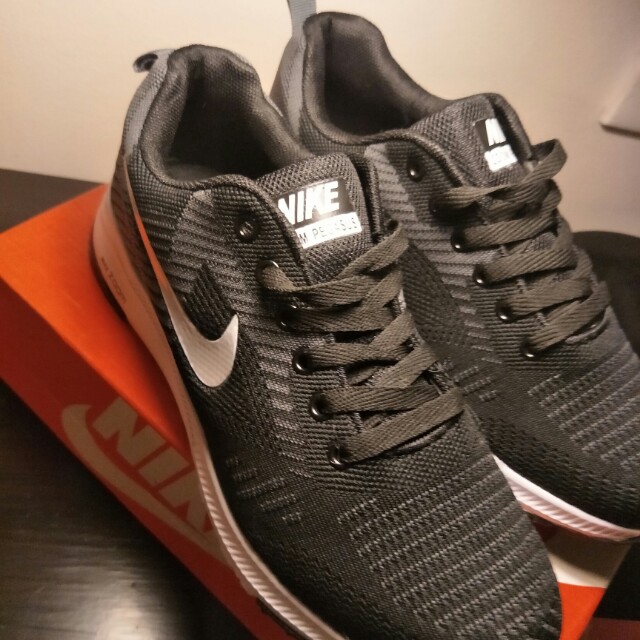 nike men's style shoes