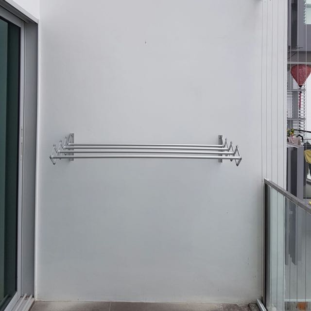 Retractable Laundry Rack (Made in Singapore)