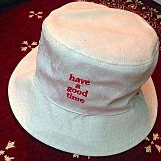 Have a good time X Demarcolab 漁夫帽