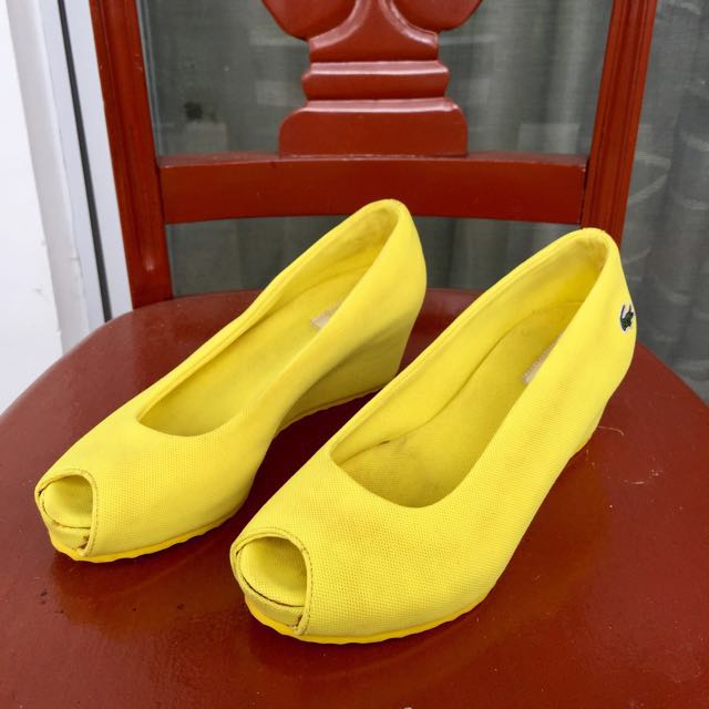 lacoste heels