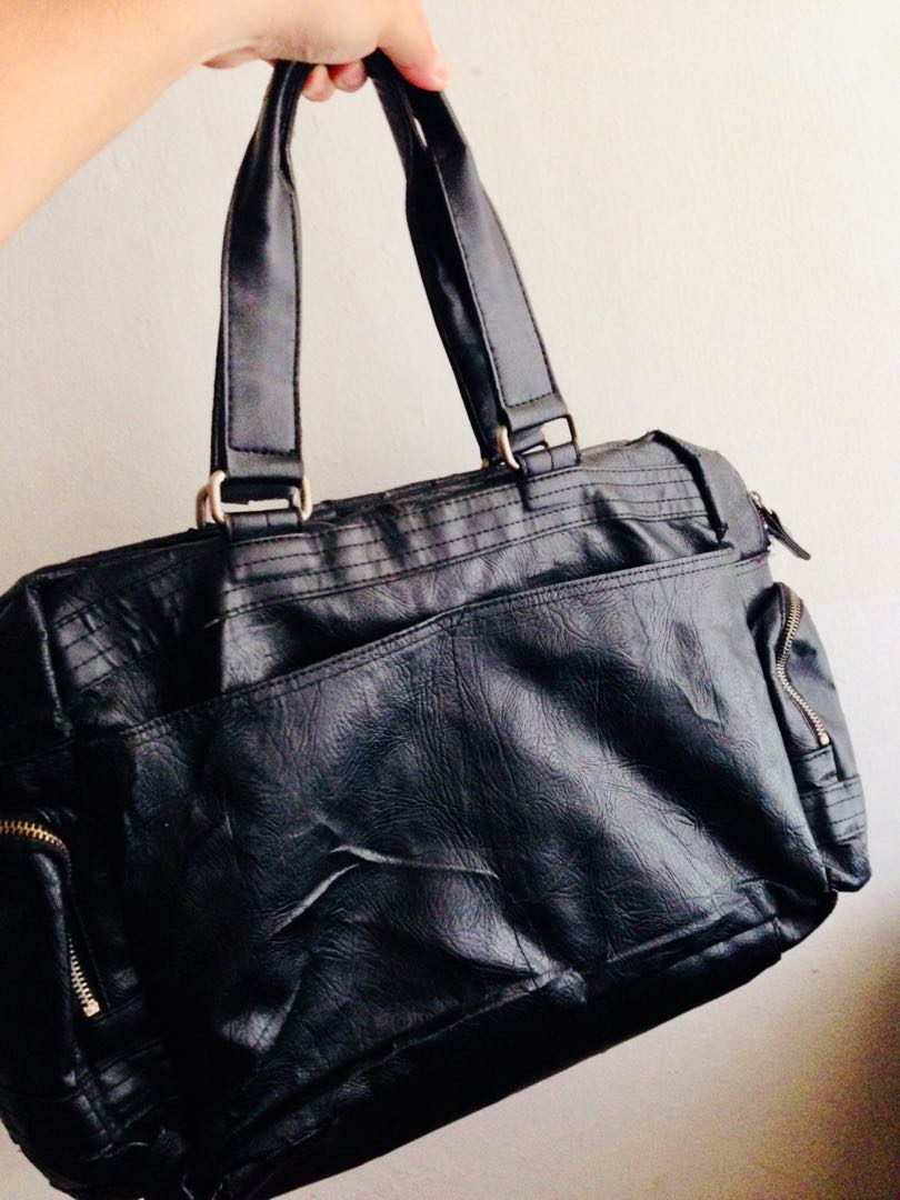 buckaroo sling bag
