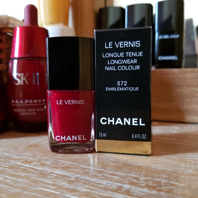 Chanel Le Vernis Longwear Nail Color Polish - Emblematique No. 572