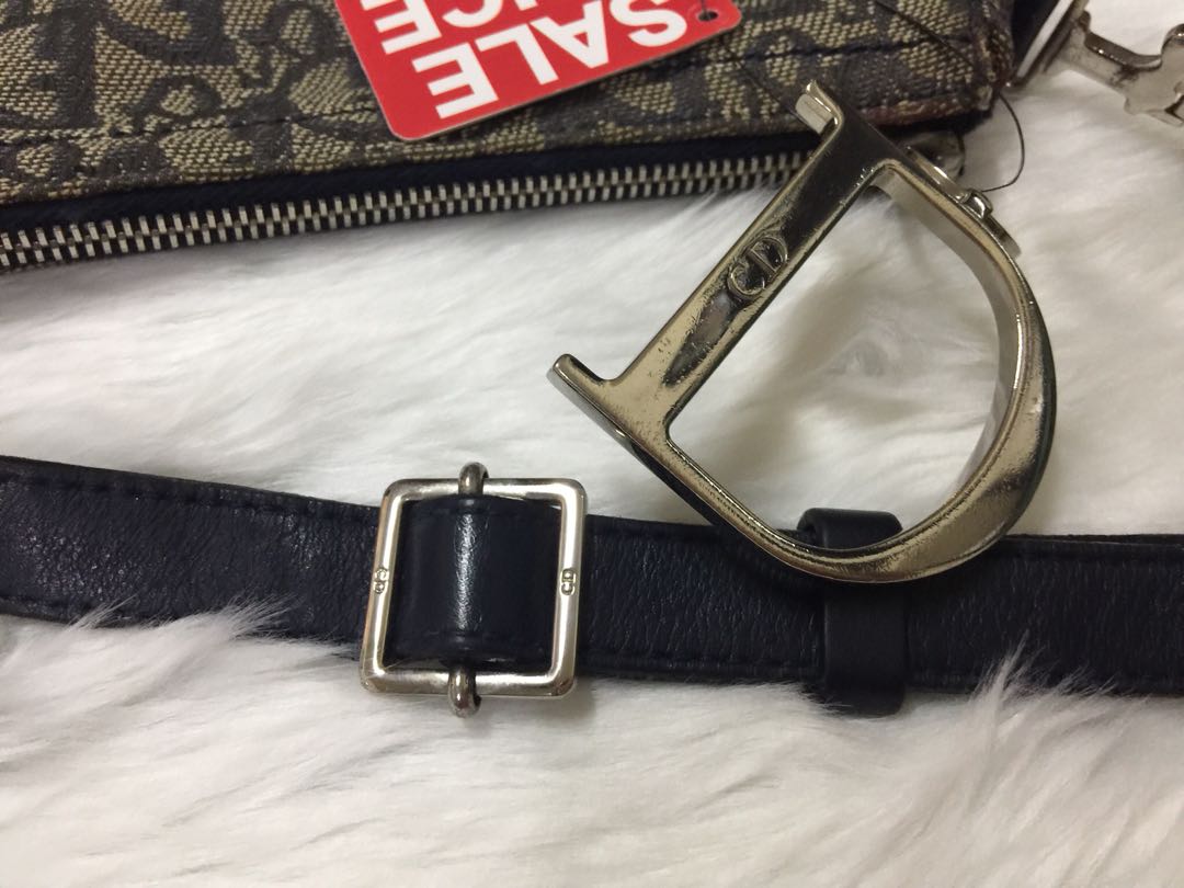 Christian Dior Navy Monogram Denim Charm Pochette Bag ○ Labellov ○ Buy and  Sell Authentic Luxury