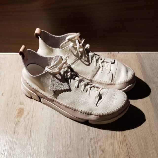 Clarks Originals Trigenic Flex White Leather, Men's Fashion, Footwear,  Dress Shoes on Carousell