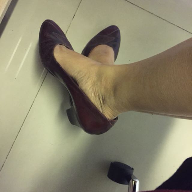 pantofel shoes