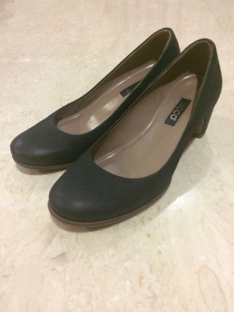 ecco heels