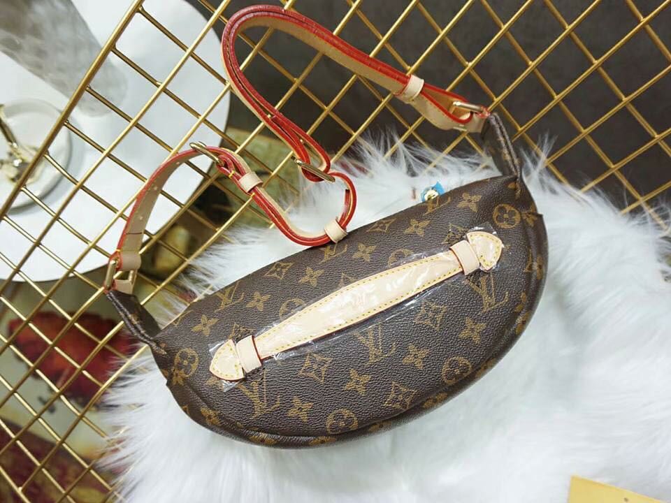 FINALLY is out! LV BUMBAG!new‼️‼️, Men's Fashion, Bags, Belt