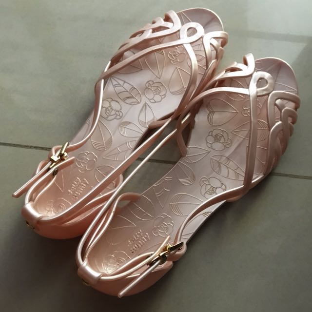 sandal jelly bunny