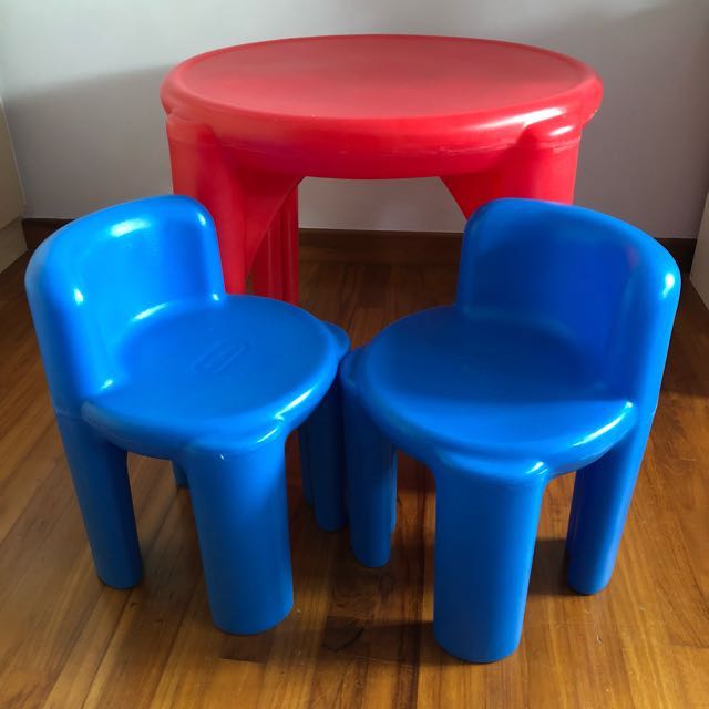 Little Tikes Bright and Bold Table and Chair Set in Red and