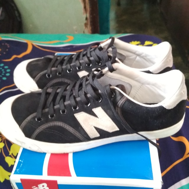 New balance pro court black white, Fesyen Pria, Sepatu di Carousell