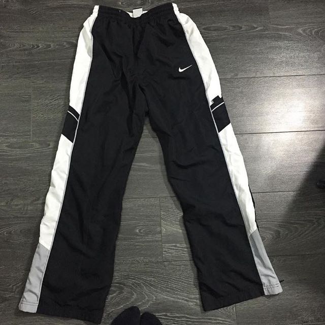 nike windbreaker joggers