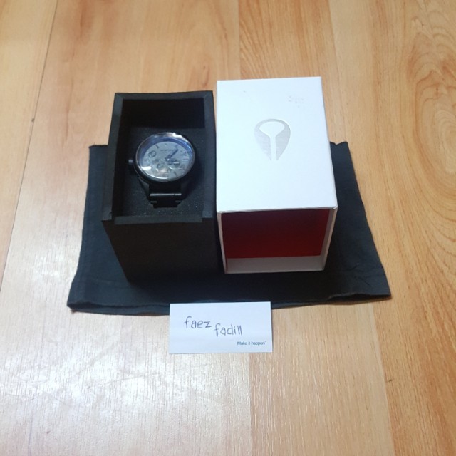 Nixon october sales tide watch