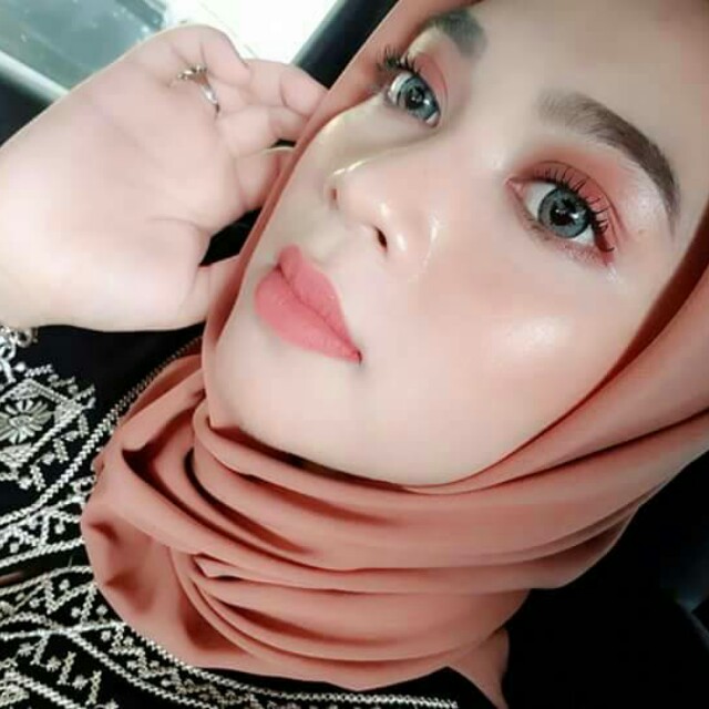 Hasil carian imej untuk V CARE BLUSHER