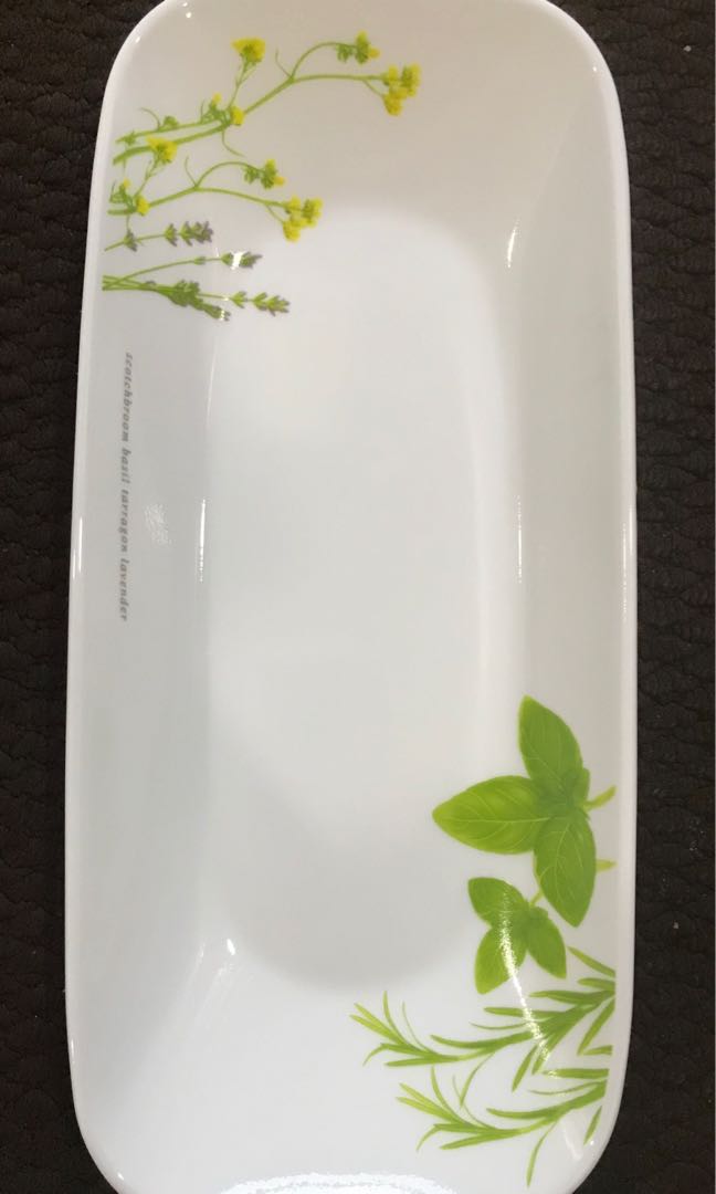 Corelle fish plate, Furniture & Home Living, Kitchenware & Tableware, Dinnerware & Cutlery on