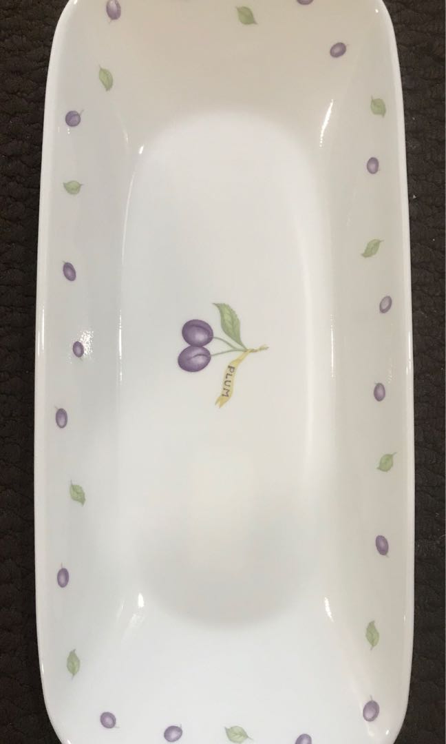 Corelle fish plate, Furniture & Home Living, Kitchenware & Tableware, Dinnerware & Cutlery on