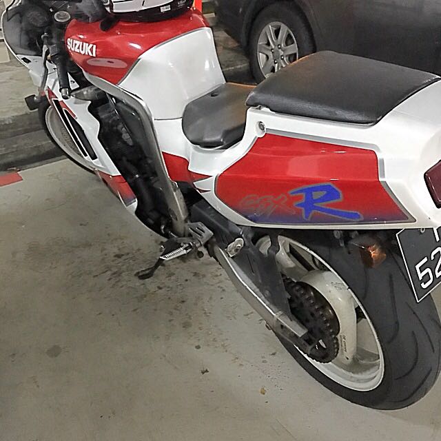 Gsxr 400 gk76a top