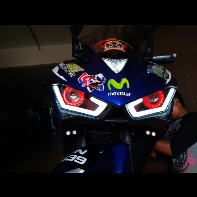 headlamp r25 built in eagle eyes and eyelips Auto Accessories on