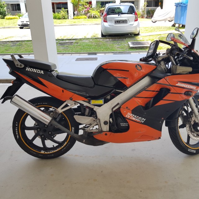 Kiralyi Csalad Bucka Elkotelezett Honda Nsr 150 Sp Geslab Net