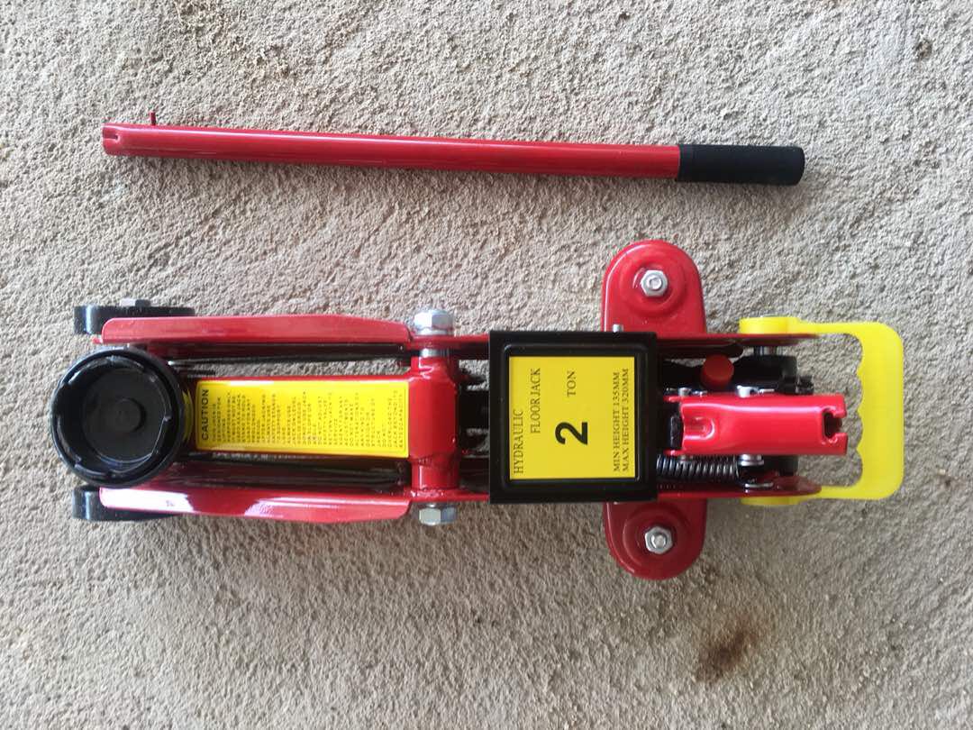 Hydraulic Floor Jack 2 Ton Auto Accessories On Carousell