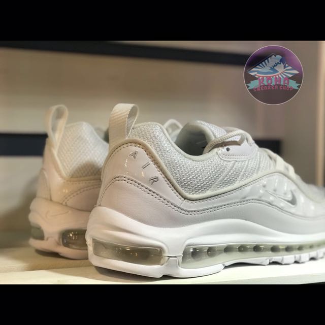 pre order sneaker sites