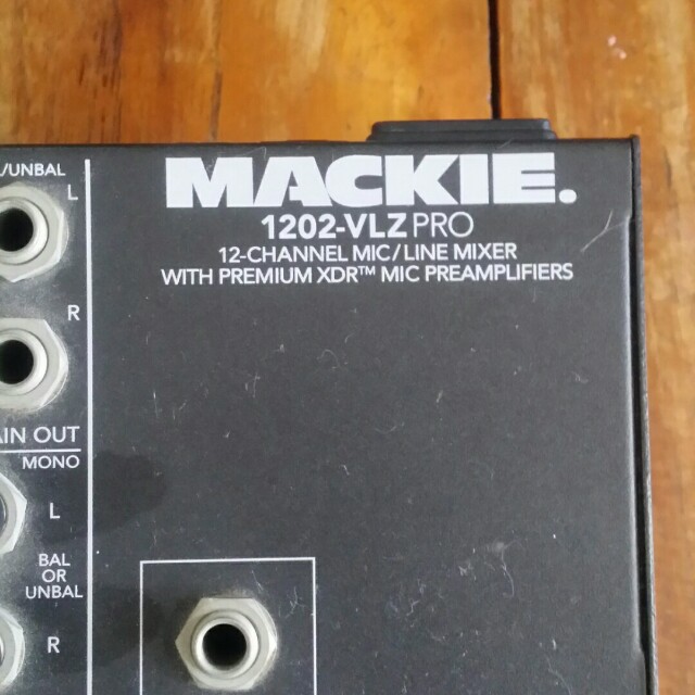 Mackie mixer Made in USA, Hobbies & Toys, Music & Media, Musical