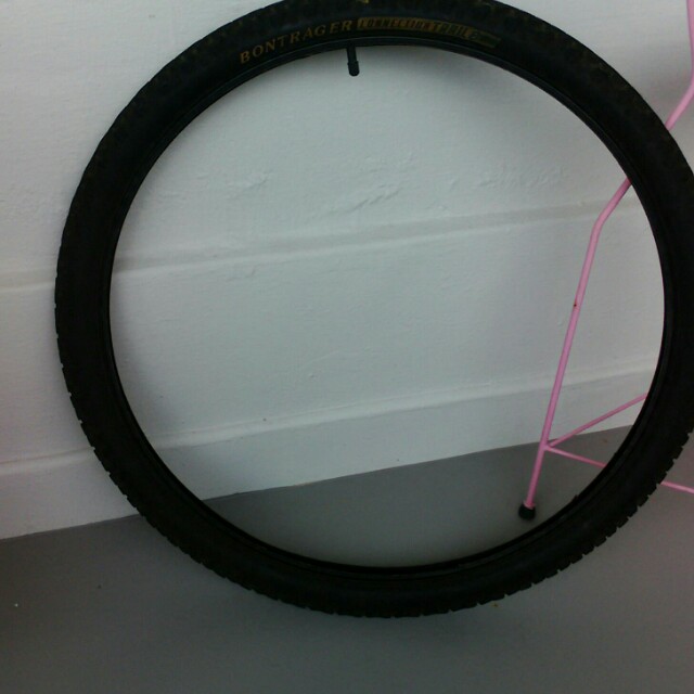 bontrager 26 x 2.0