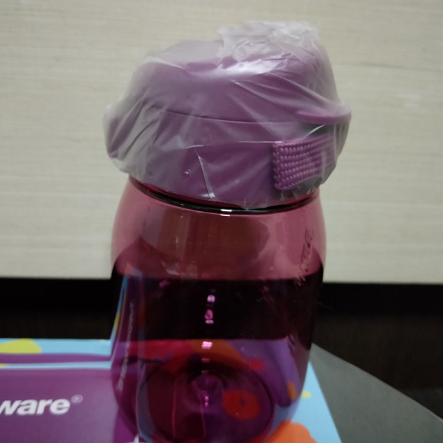 Tupperware Bottle, TV & Home Appliances, Kitchen Appliances, Water