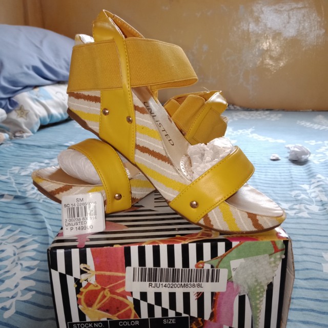 unlisted sandals