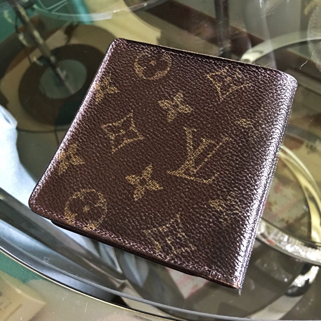 LV wallet men's, Luxury, Bags & Wallets on Carousell