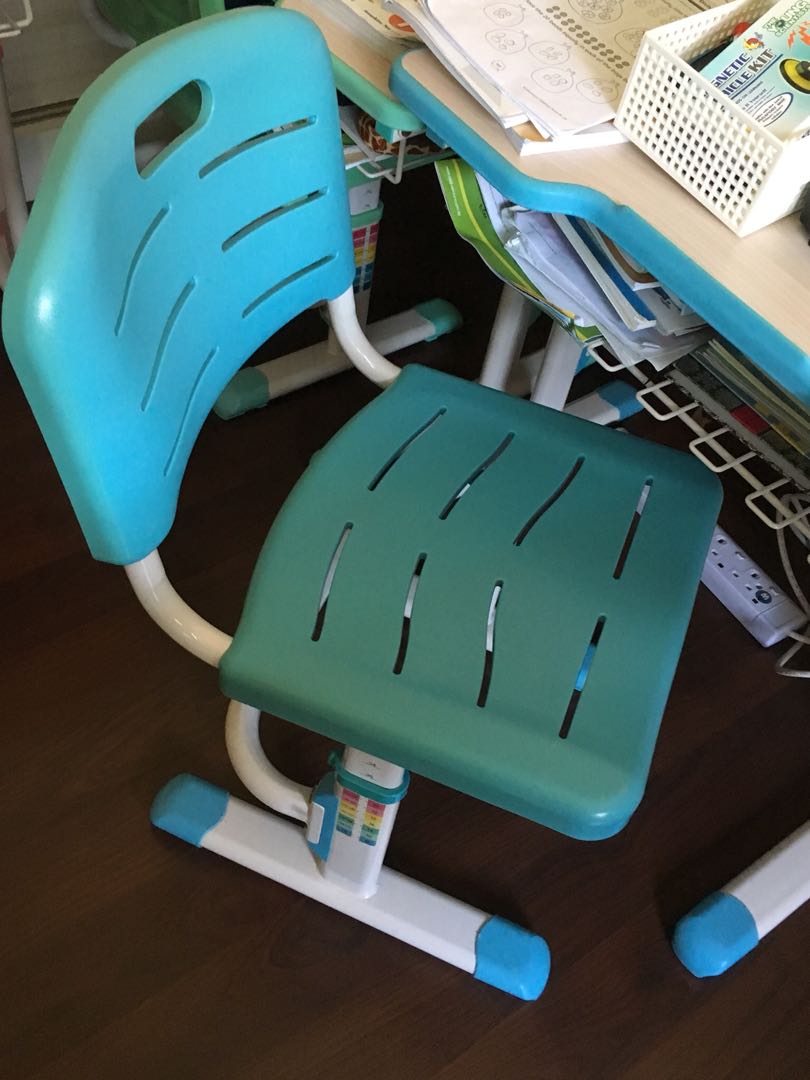 Ergonomics Study Table and Chairs, Furniture & Home Living, Furniture