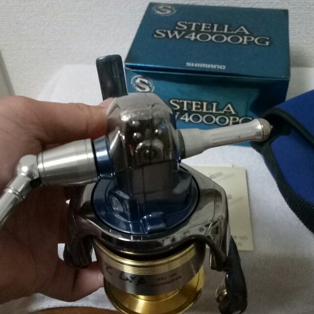 WTS: Stella Spinning reel SW4000PG older model (blue) with extra spool,  Sports Equipment, Fishing on Carousell