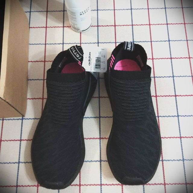 ADIDAS NMDs CS2 PK Triple Black Carbon. Pink
