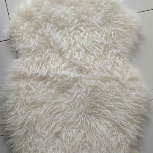 Karpet Bulu Putih Tejn Ikea Looking For On Carousell