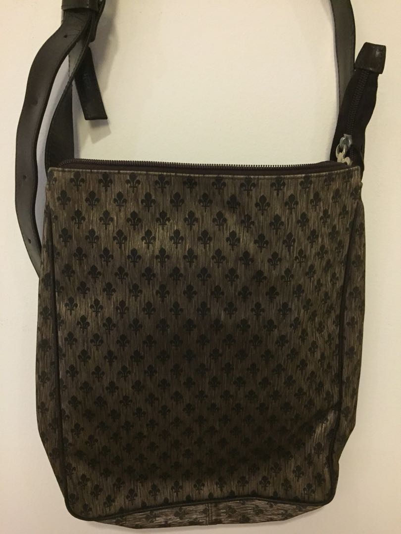 x h13" 1 year ago 在 women's bags & wallets patrick cox 包