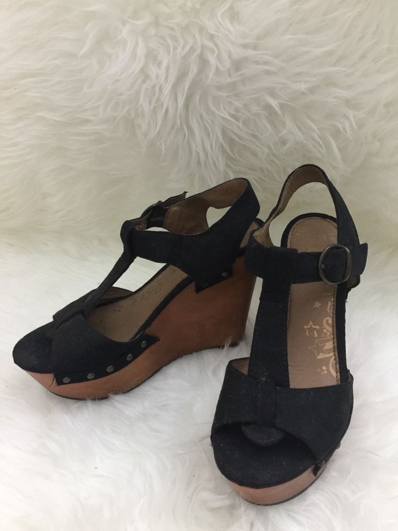 wedges payless