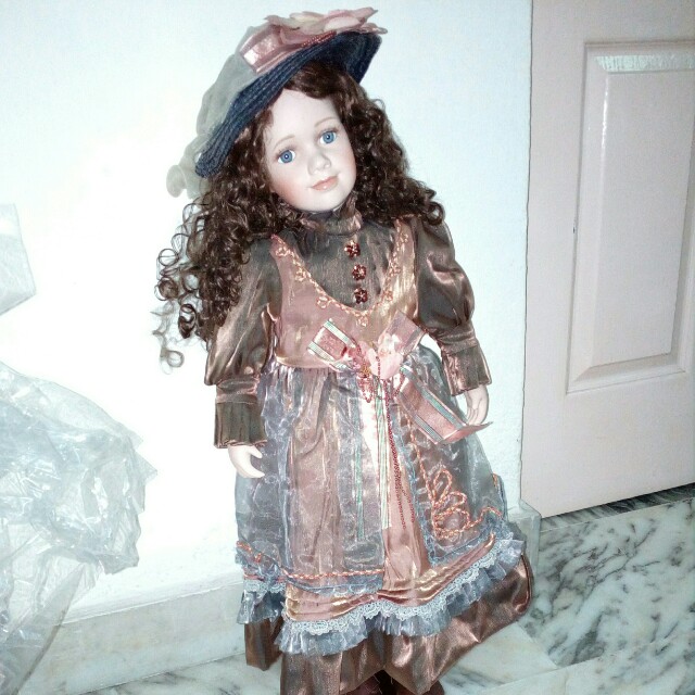 Njsf hot sale porcelain doll