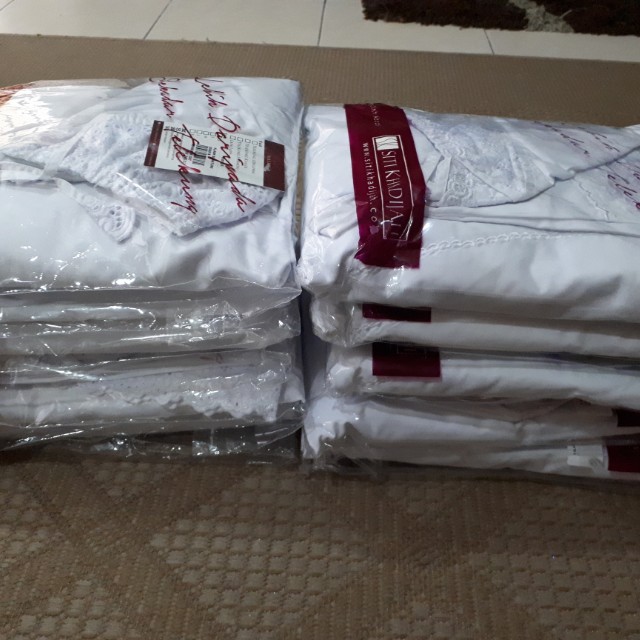 Telekung Siti Khadijah Ori Reject Muslimah Fashion Others On Carousell