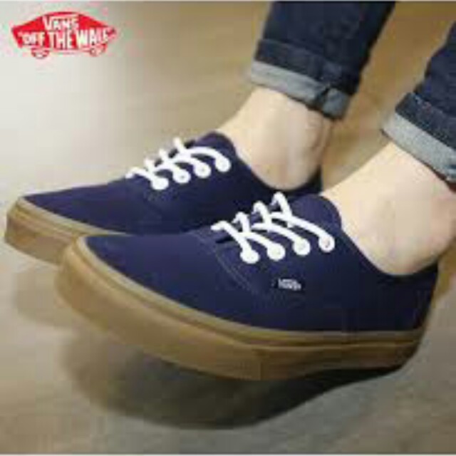 vans authentic eclipse