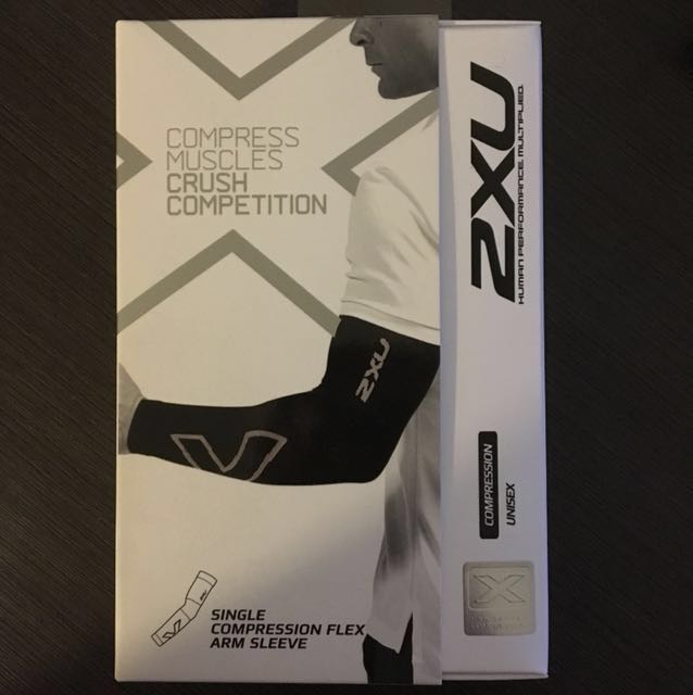 2XU Single compression flex arm sleeve M size ONLY ONCE (SINGLE ), Men's Fashion, Activewear on Carousell